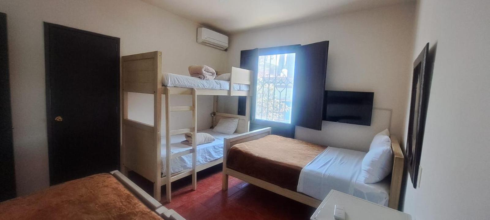Hostal De Las Americas Oaxaca ภายนอก รูปภาพ